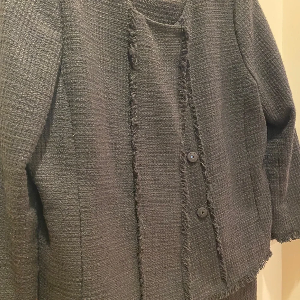 Ann Taylor 2 piece dress and coat with fringe - Picture 6 of 10